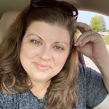 Mary Carver's Instagram, Twitter & Facebook