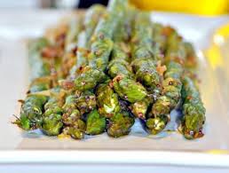 Indian Asparagus With Ginger Lime Uses A Couple Of Spices For Flavoring And As They Are Seeds Rather Than Th Asparagus Asparagus Dishes Asparagus Side Dish