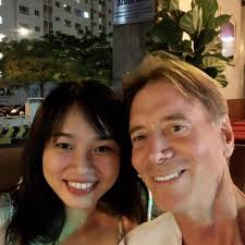 What are good online schooling options for a 6th-grade student in  Scottsdale?