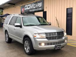 2007 Lincoln Navigator Ultimate Only 83k Miles Excellent Condition Drives Great 4 Brand New Tires For Questi Lincoln Navigator Car Dealership Cars For Sale