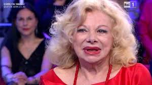 Oggi sandra milo ha un nuovo affetto, guai però a chiamarlo compagno. Sandra Milo Chi E Eta Amori Carriera E Vita Privata Dell Attrice
