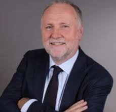 Frank Hoffer's Instagram, Twitter & Facebook