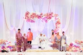 Raja musa was appointed raja kechil bongsu on 15 october 1938 and promoted raja kechil muda on 1 january 1940. Dewan Raja Muda Musa Weddingmate My