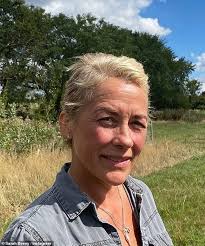 Sarah Beeny shows off her growing hair amid breast cancer battle