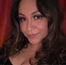 Hanging out with my sister Holly Fuentes here at La Promesa Tattoo we just  tattooed her knee the other tattoos are also from me 💅