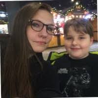 Thomas Samolyk's Instagram, Twitter & Facebook