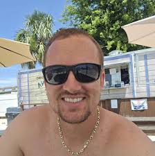 Need Lawn Mowed for a small neighborhood vacant lot in Brooksville. Pay is  $60