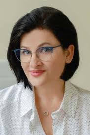 Anna Geisler's Instagram, Twitter & Facebook