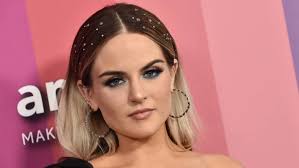 Singer/actress JoJo and actor Dexter Darden announce their engagement