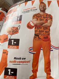 Super angebote für van da vaart hier im preisvergleich. ð™ð™šð™£ð™˜ð™ð™ž On Twitter Rafael Van Der Vaart Should Be Locked Up For This Drip Lidl Selling This Outfit For 10 Anybody Wearing This Deserves To Catch Some Hands Https T Co Eyosmjplib Twitter