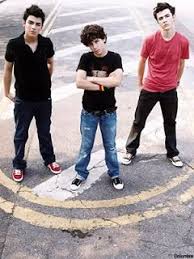 Jonas brothers's first tour, jonas brothers fall 2005 promo tour, began on november 5, 2005 and ended on december 17, 2005. Pin By H H On Jonas Brothers 4ever Jonas Brothers Jonas Joe Jonas