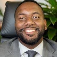 Emily Sneed's Instagram, Twitter & Facebook