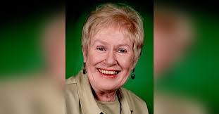 Marilyn Leary's Instagram, Twitter & Facebook