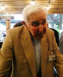 Time to chat over lunch Gloria Guy