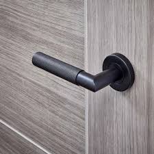 All door handles in our mx range are designed to be smooth and easy to operate whilst looking stylish on your door. Lpd Doors Ironmongery Zurich Matt Black Handle Hardware Pack Internal Doors And Accessories From Beatsons Direct Uk