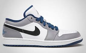 Air Jordan 1 Low True Blue Cement Grey Running Shoes For Men Beautiful Sneakers Air Jordans