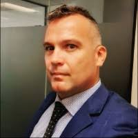 80+ perfiles de «Paxman»