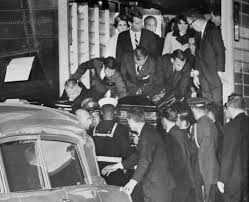 1963 11 22 Jfk S Body Arrives Back At Andrews Air Force Base Jfk Funeral Kennedy Assassination Jfk