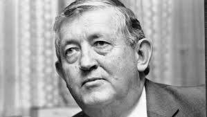 Private secretary's decades of service to political leaders marked by  discreet silence