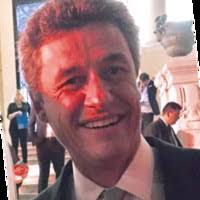 200+ perfiles de «Gerard