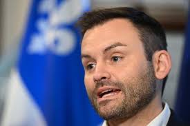 Le PQ suspend deux candidats pour des propos controversés