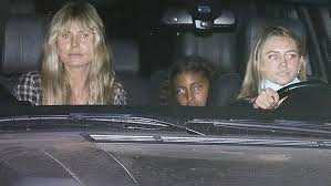 She shares her daughter, lou, and her sons, henr. Heidi Klum S Daughter Leni Drives A Range Rover After Family Dinner Ebiopic Ebiopic Com Biopic Movies Tv Serial Web Series Reviews And News
