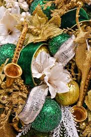 Our passionate team will evaluate your residential or commercial space and help you with a custom lighting design. Green And Gold Christmas Tree Beautiful Christmas Trees Gold Christmas Gold Christmas Tree