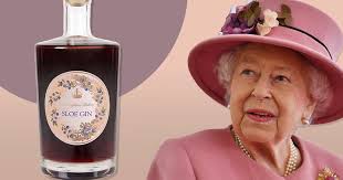 The Queen has launched a new sloe gin: How to buy Buckingham Palace's  botanical blend
