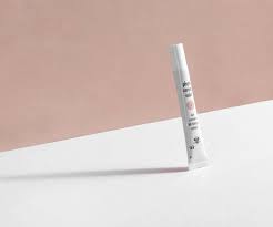 Découvrez notre sélection de produit pour le traitement des cernes et les poches des yeux. Cernes Et Poches Sisley Paris