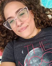 Leah Nicole Senter (@leeleeisfly) • Threads, Say more