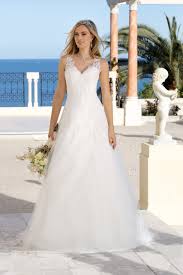 Denn diese brautkleider passen zu jedermann. Brautkleid A Linie Mit V Ausschnitt