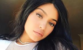 Kylie jenner and her kylie jenner lips are the kweens of taking the perfect selfie. Kylie Jenner Flaunts Ample Cleavage In Plunging Mesh Top In New Selfie