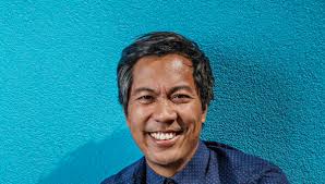 NRKs Christian Strand ble adoptert som baby, og har aldri sett seg tilbake.  Da han selv ble far, endret alt seg