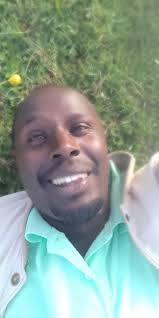 Ngomitun Raini ak Chebolongisa. Kounee weekend?