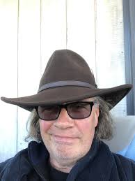 Atari speaker hats reduced to 25