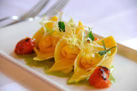 The Top 6 Vegan Fine Dining Establishments In The U S Peta Fine Dining Recipes Fine Dining Appetizers Vegan Meal Plans