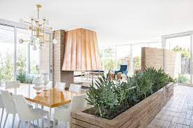 Built in 1957, the saga motor hotel was designed by architect harold zook to catch the eye of passing motorists along route 66. Mandy Moore Rescues A Classic Midcentury Home From A Jarring 90s Remodel Dwell