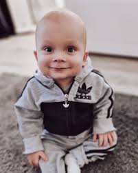 Chłopiec walczy z siatkówczakiem, nowotworem oka