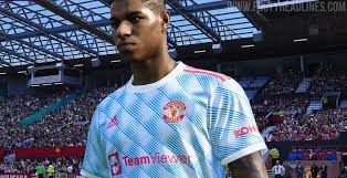 The only thing going on in terms of prints or graphic is a very subtle striping pattern that appears throughout the front, sleeves and back. Man Utd Trikot 21 22 Manchester United Branding Concept For 2021 22 Season