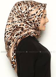 Buyuk Boy Ipek Esarp Karaca Esarp Trendler Basortusu