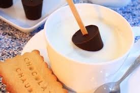 Sucettes Au Chocolat A Fondre Cadeau Gourmand Recette Sucette Chocolat Dessert Gastronomique Recette De Sucette
