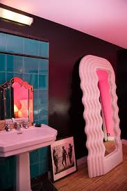 L Hotel Grand Amour A Paris Deco Maison Deco D Interieur Bon Marche Pieces De Reve