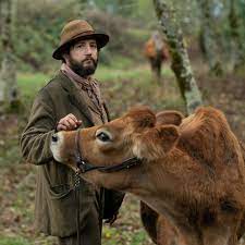 A taciturn loner and skilled cook (john magaro) has traveled west and joined a group of fur trappers in oregon te. First Cow Review A24 Drama Is A Masterpiece You Can Now Watch At Home Polygon