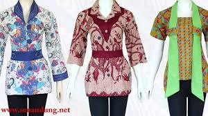 Wanita memang ingin selalu tampil cantik. Model Baju Batik Wanita Modern Desain Terbaru 2015 Youtube