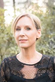 Elizabeth Hughey's Instagram, Twitter & Facebook