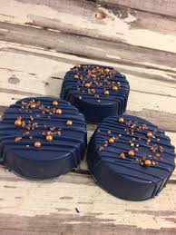 12 Rose Gold And Navy Blue Chocolate Covered Oreo Oreos Sweets Etsy In 2020 Chocolate Covered Oreos Blue Chocolate Chocolate Covered