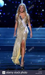 She will represent poland in miss universe 2012 pageant. 2012 Miss Universe Wahl Vorrunde Bei Ph Live Theater Im Planet Hollywood Resort And Casino Las Vegasfeaturing Marcelina Zawadzka Miss Polen Wo Las Vegas Nevada Usawhen 13 Dezember 2012 Stockfotografie Alamy