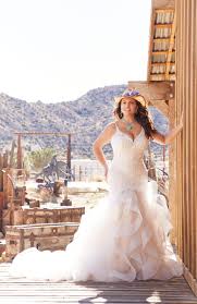 Second hand brautkleider | suchst du nach einem günstigen, aber dennoch qualitativ hochwertigem brautkleid? Brautkleider In Grossen Grossen Fur Die Kurvige Braut Braut De