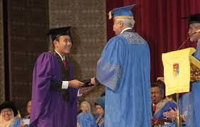Graduan hendaklah mengambil jubah pada tarikh dan masa yang telah ditetapkan. Ukm Lahirkan 7 972 Graduan Sempena Majlis Konvokesyen Ke 45 Ukm News Portal