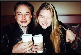 А на другой изображен сам маск в футболке «оккупируй марс». Elon Musk S Girlfriend History Who Has The 20billion Space And Technology Mogul Dated Mirror Online
